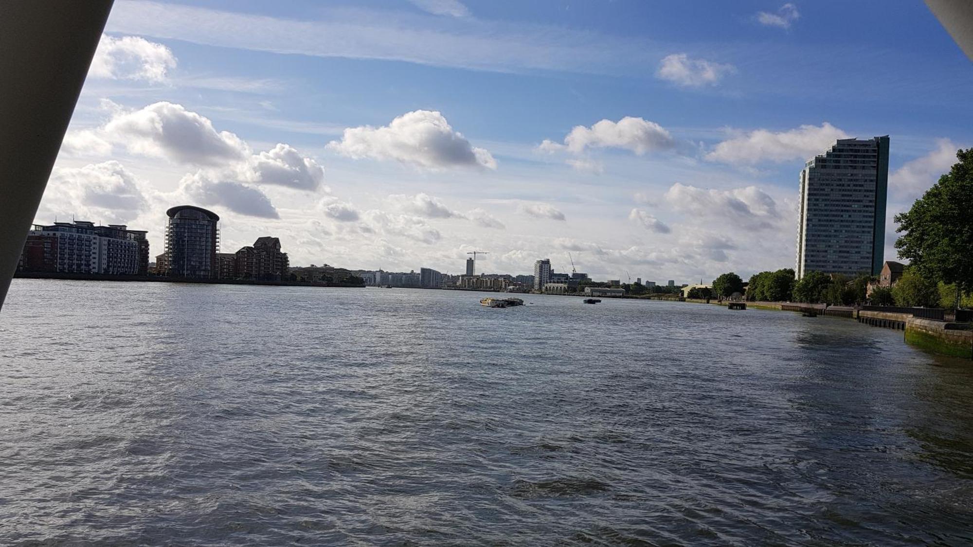 Riverside 1Br With Easy Transport 20Min To City Centre ลอนดอน ภายนอก รูปภาพ