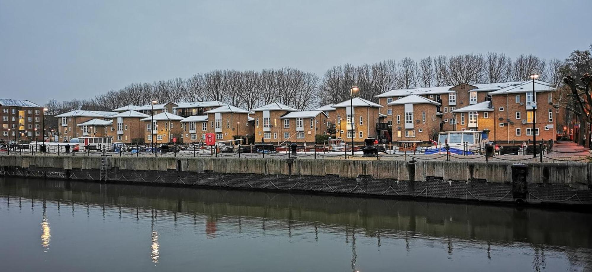 Riverside 1Br With Easy Transport 20Min To City Centre ลอนดอน ภายนอก รูปภาพ
